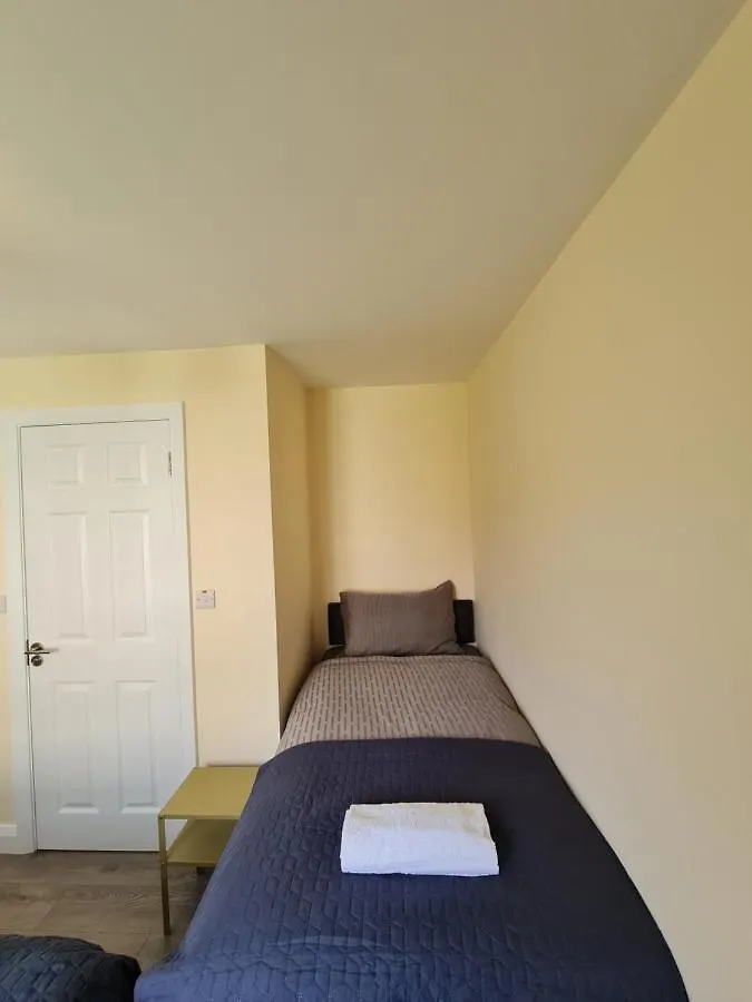 Cosy Self Contained Space Near Dublin Airport 0*,  Irlanda