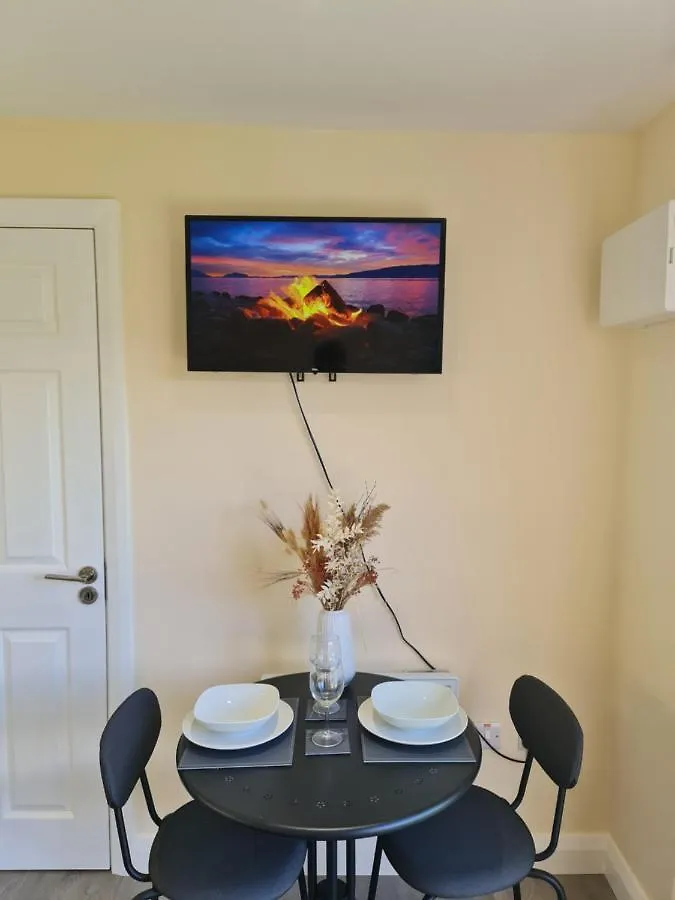 Cosy Self Contained Space Near Dublin Airport