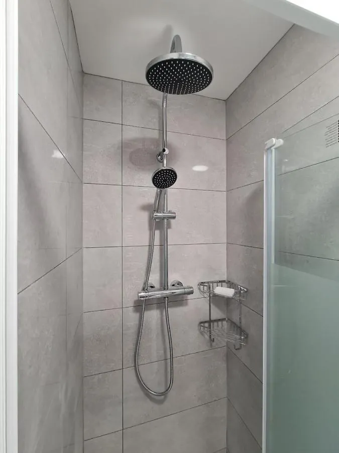 Cosy Self Contained Space Near Dublin Airport 0*,